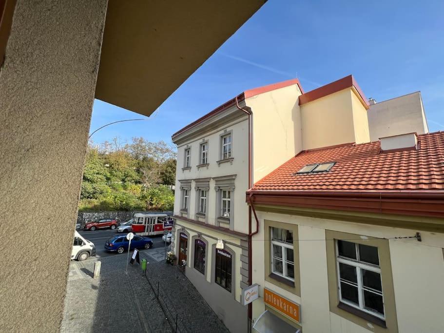 Apartamento Modern Krymska & Francouzska Street